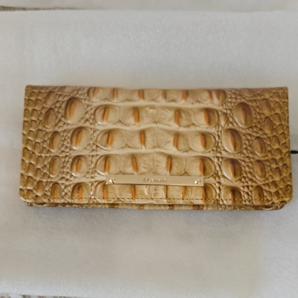 Brahmin Ady Wallet in Golden Rod Ombre Melbourne. NWT. - Picture 4 of 15